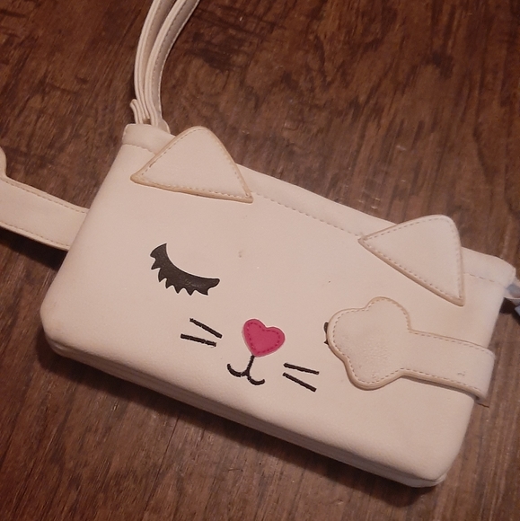 Peek A Boo Luv Betsey WristletPeek A Boo Luv Betsey Wristlet - Picture 2 of 4